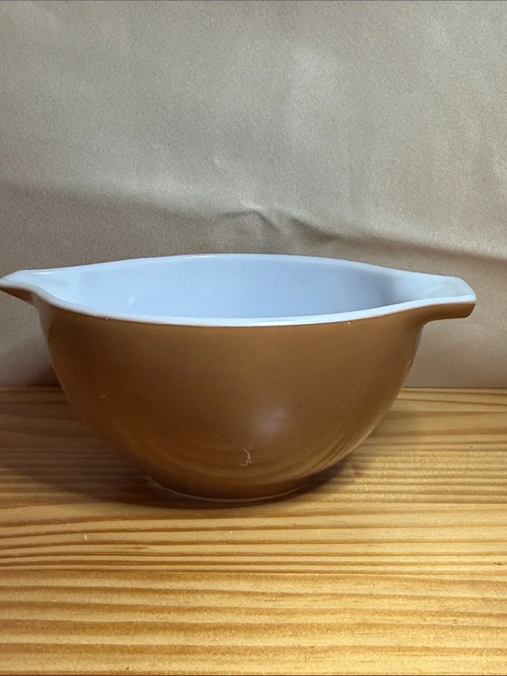 Vintage Pyrex Cinderella Mixing Bowl Brown 441 1.5 Pt Glossy
